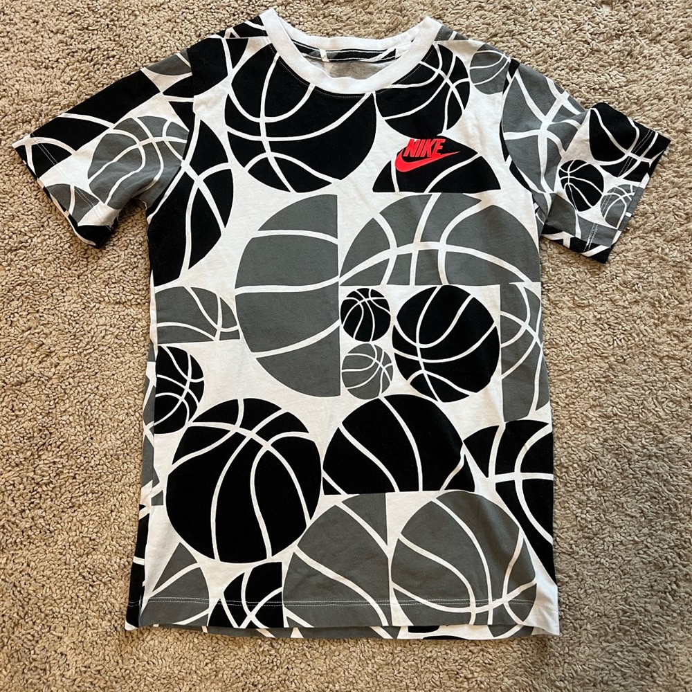 ✨LIKE NEW - Nike T-Shirt